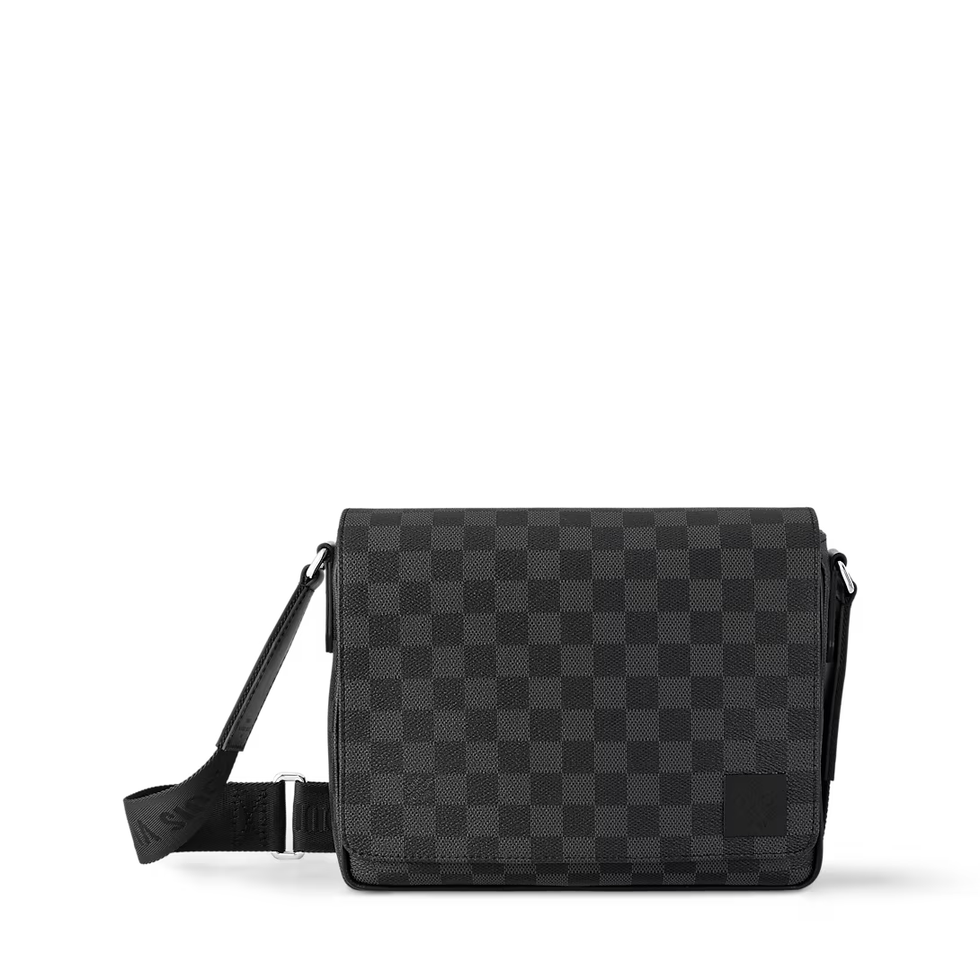 Louis Vuitton District PM Messenger